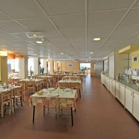 Estables Sources De La Loire 2p5+1 Chd * Les Estables